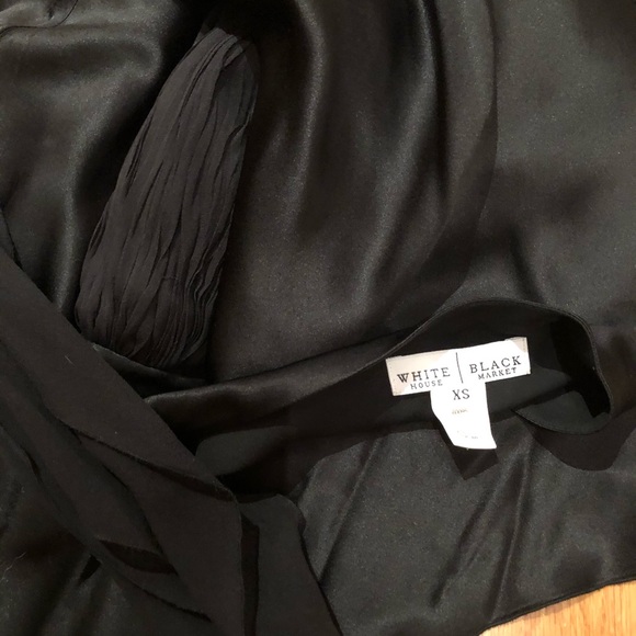 Silk gown - Picture 8 of 9